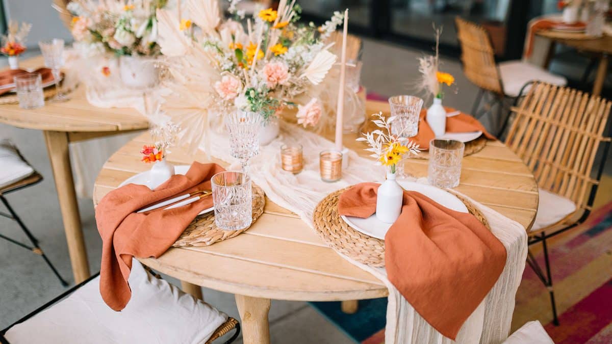 Les tendances 2023 pour une décoration de mariage bohème chic